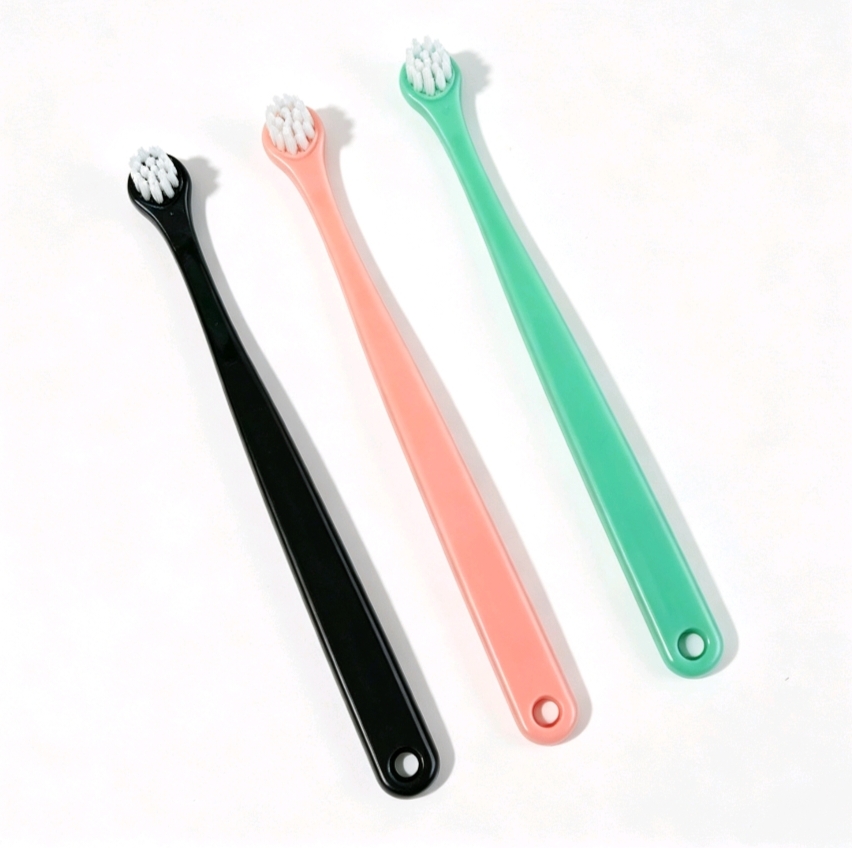 Pet shop small round-headed soft-bristled toothbrush, individually packaged and hung in a box, suitable for cats and dogs, for fresh breath. - Image 4